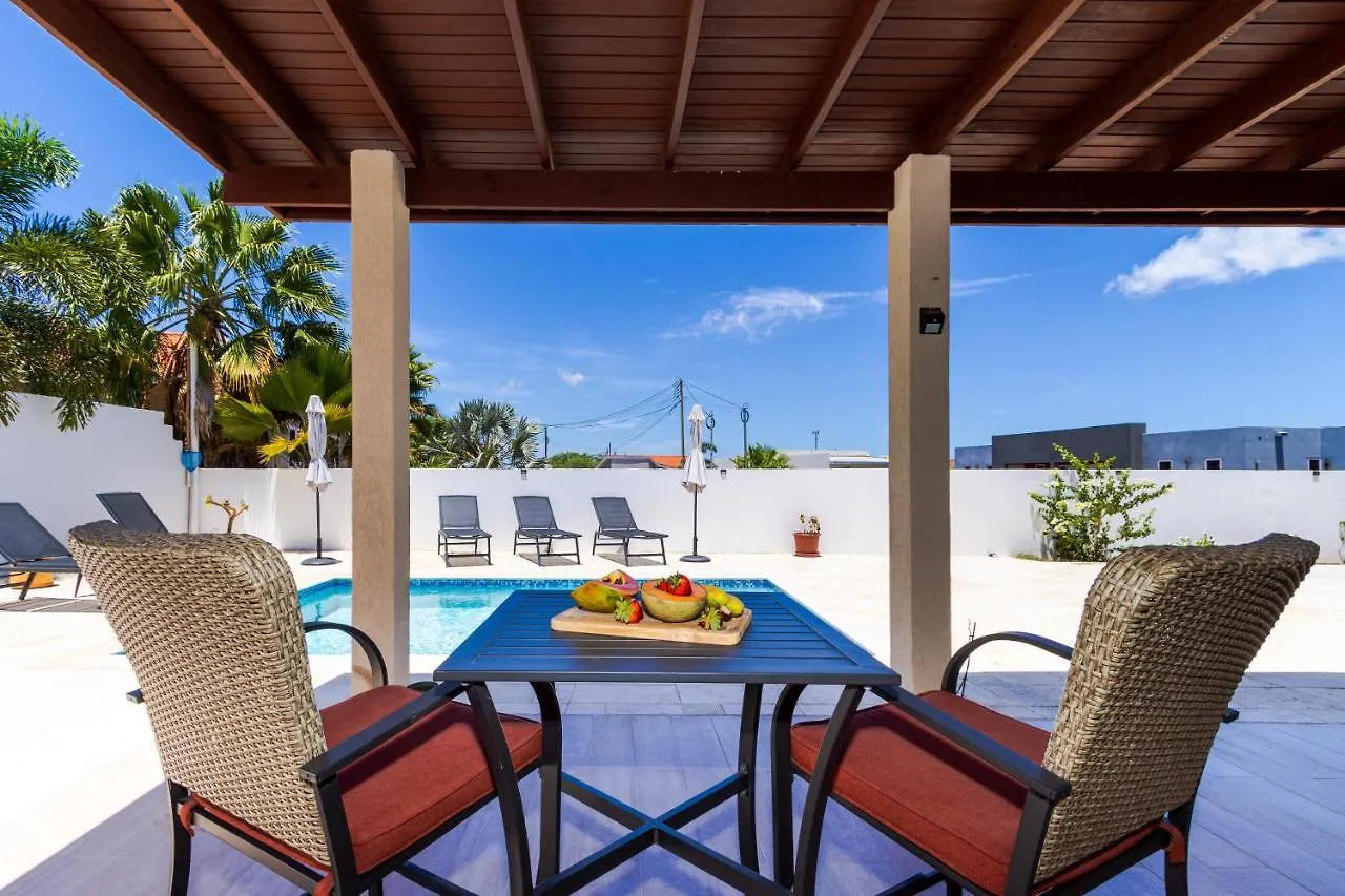 Safir 4 Villa Palm Beach 0*,  Aruba