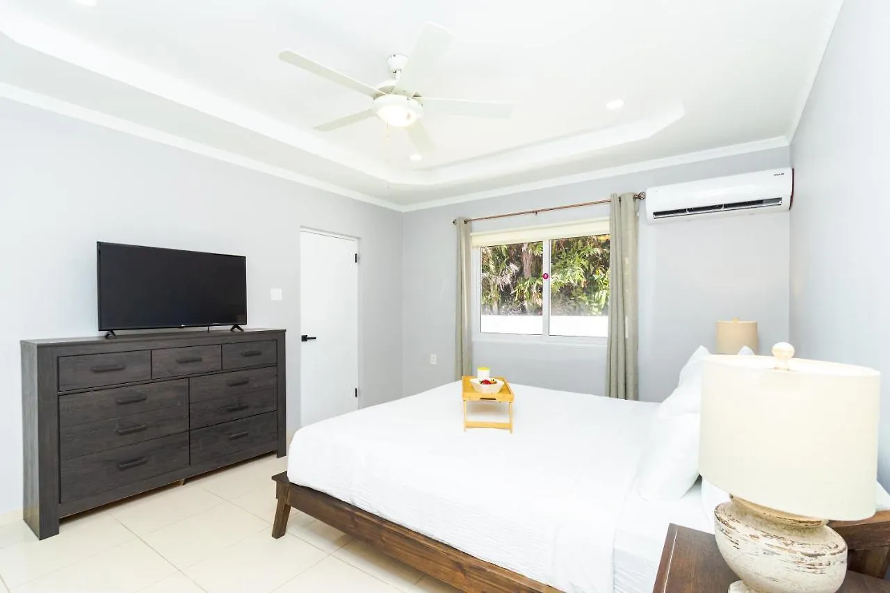 Safir 4 Villa Palm Beach Aruba